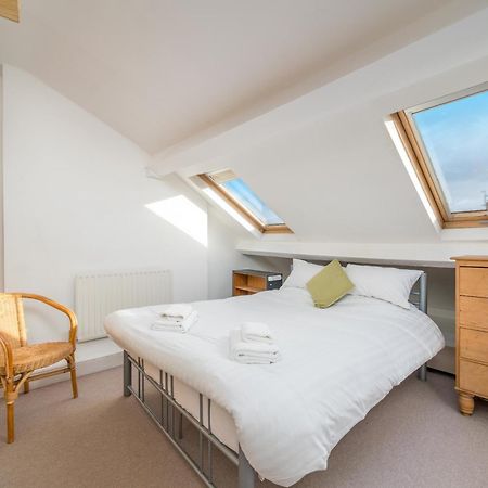 Cozy Maisonette Near Abbey Road Лондон Екстериор снимка