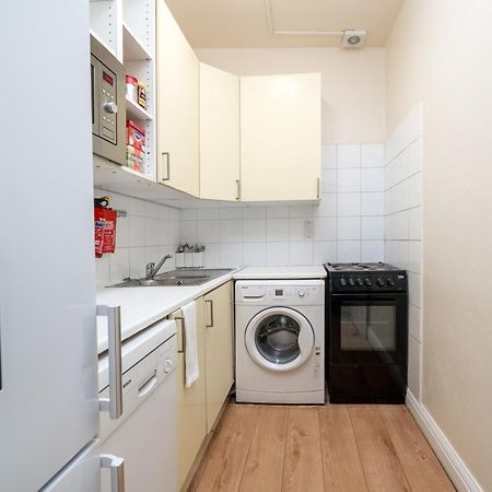 Cozy Maisonette Near Abbey Road Лондон Екстериор снимка