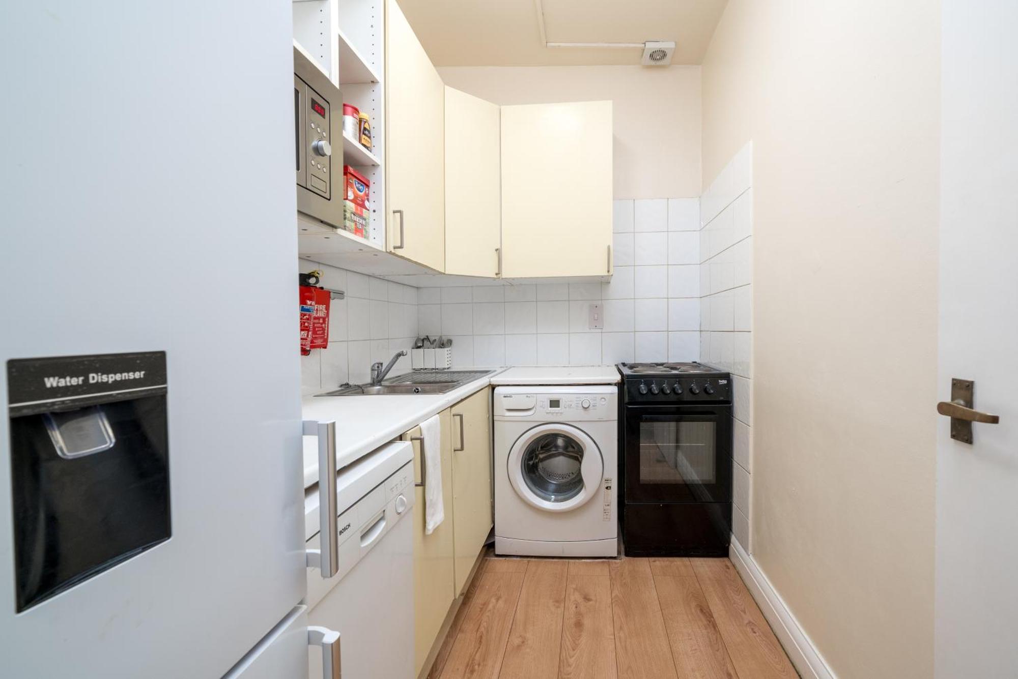 Cozy Maisonette Near Abbey Road Лондон Екстериор снимка