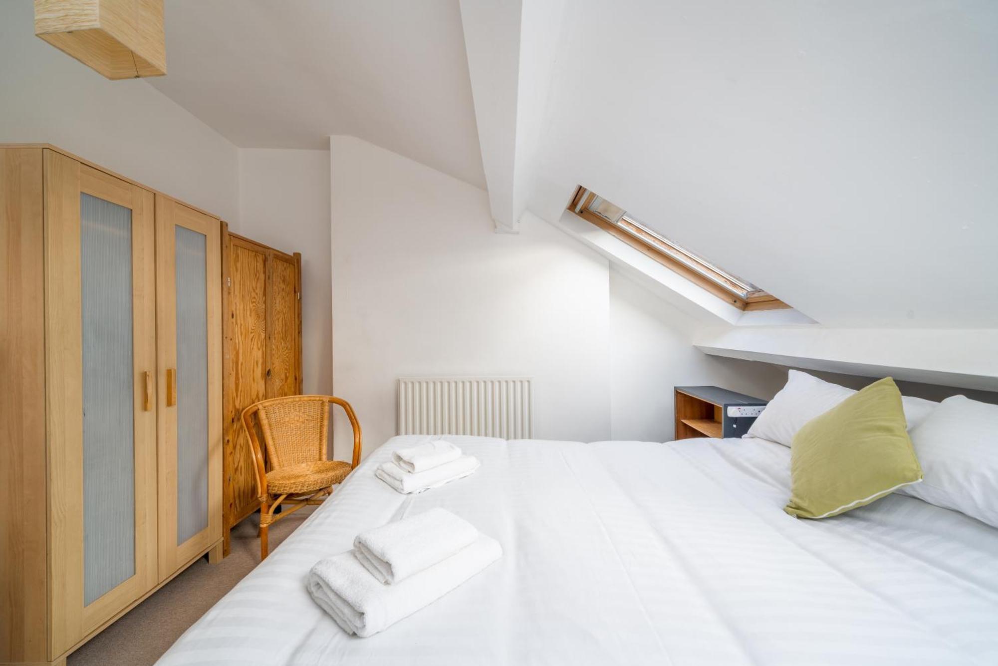 Cozy Maisonette Near Abbey Road Лондон Екстериор снимка