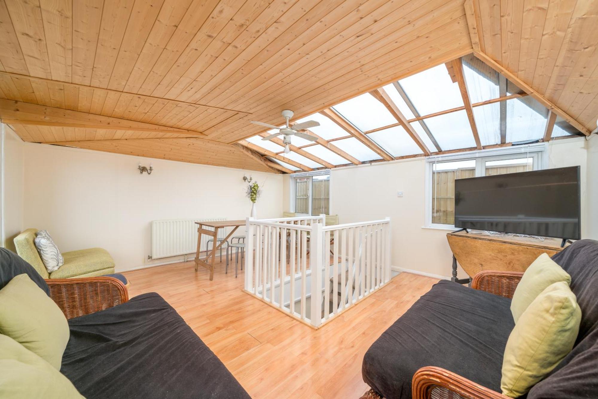 Cozy Maisonette Near Abbey Road Лондон Екстериор снимка